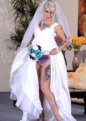 Realwifestories Kleio Valentien Coke Milf Quality