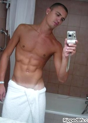 Rippedbfs Rippedbfs Model See Gay Boyfriends Selfie