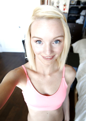 Tiny4k Sammie Daniels Premium Blonde Mobile Vids