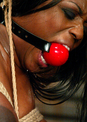 Waterbondage Jada Fire Mistress Bondage Union