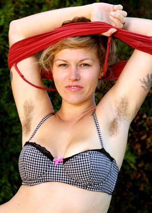 Wearehairy Lilah Winter Hairy Goldenfeet