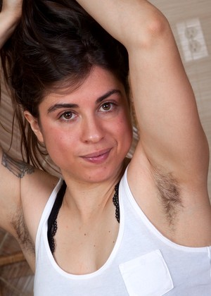 Wearehairy Mercedez Tryanal Spreading Xxx Edition